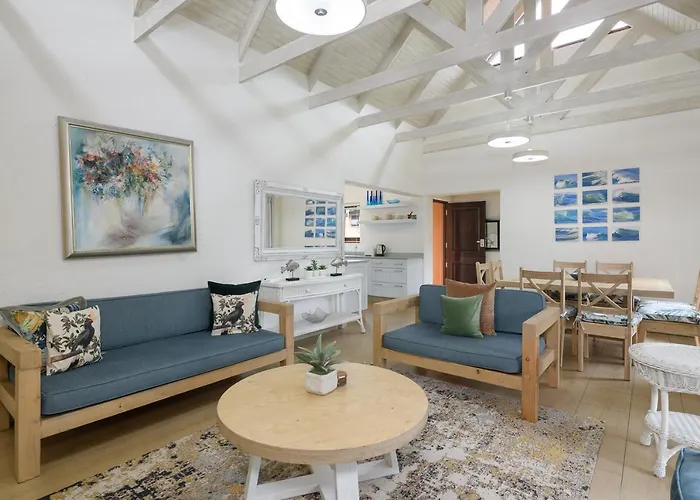San Lameer Villa 2702 - 4 Bedroom Classic - 8 Pax - San Lameer Rental Agency